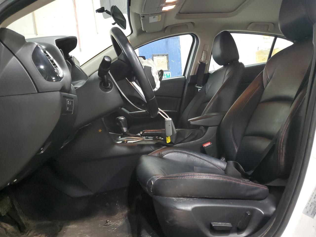2014 Mazda 3 - Image 7