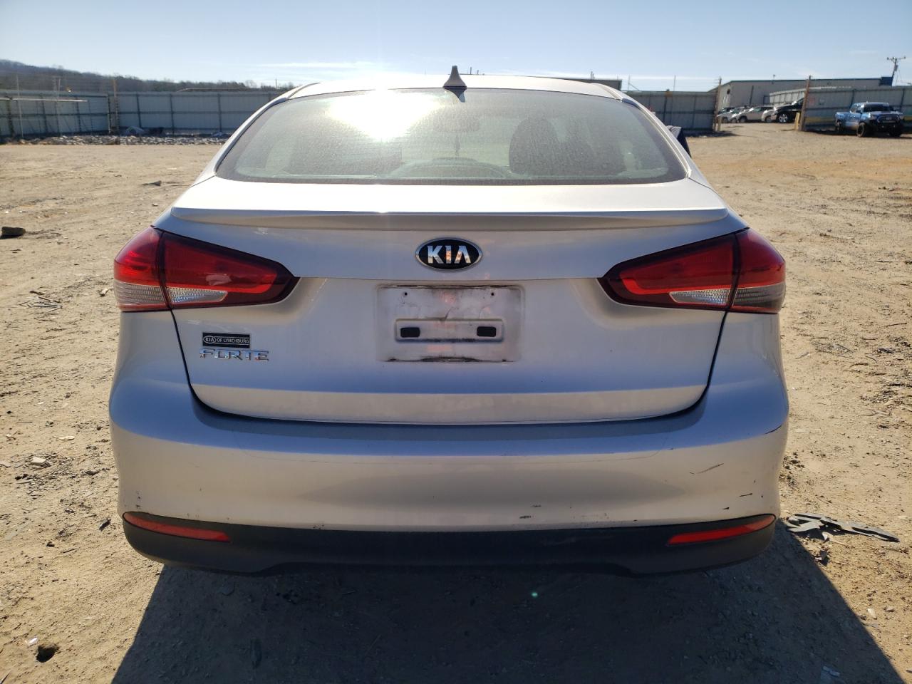 2018 Kia Forte - Image 6