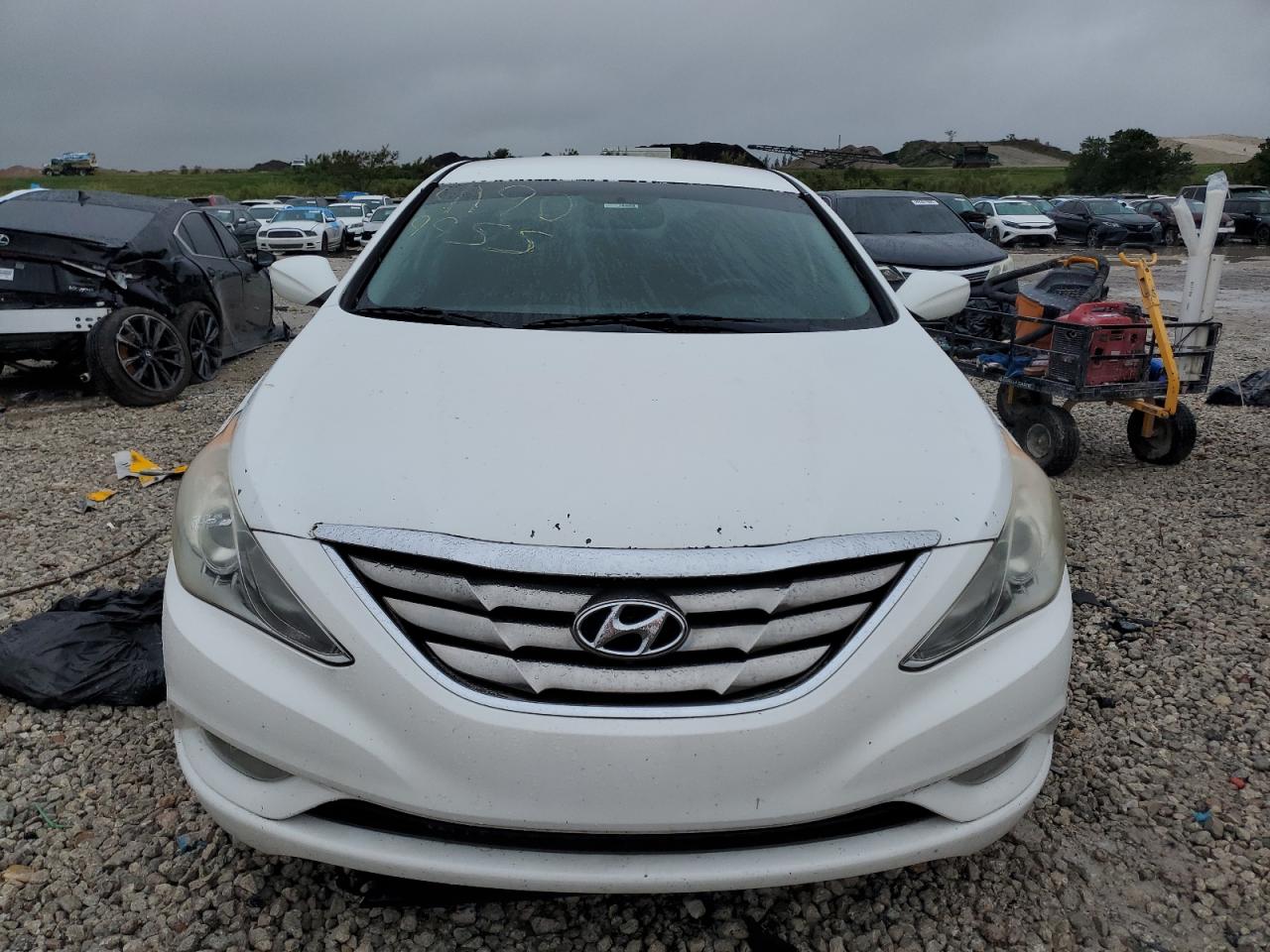 2011 Hyundai Sonata - Image 5