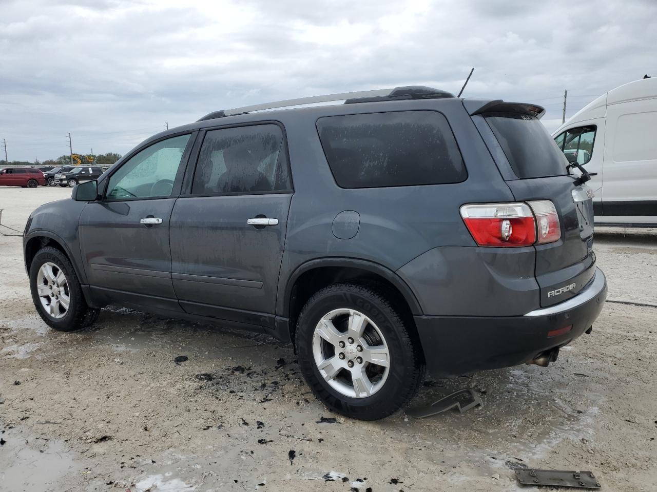 2011 GMC Acadia - Image 2