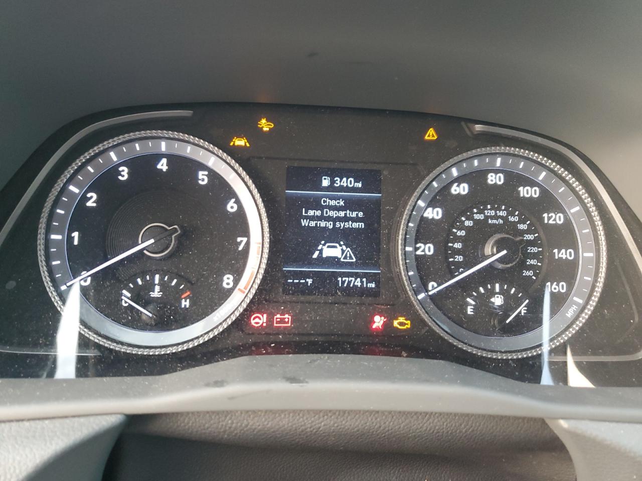 2022 Hyundai Sonata - Image 9