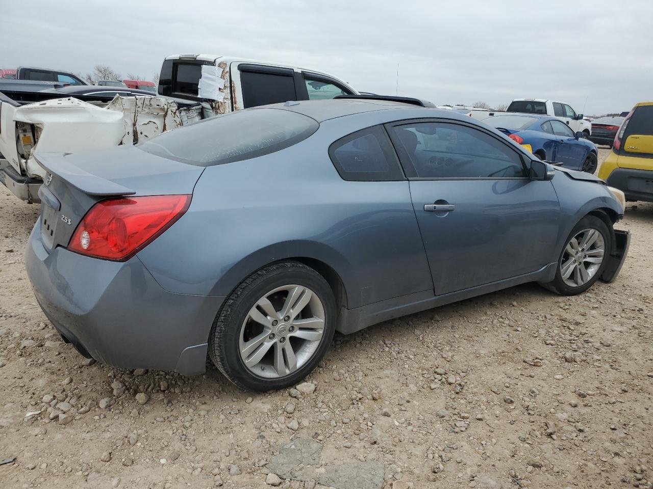 2010 Nissan Altima - Image 3
