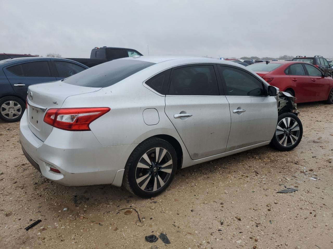 2018 Nissan Sentra - Image 3