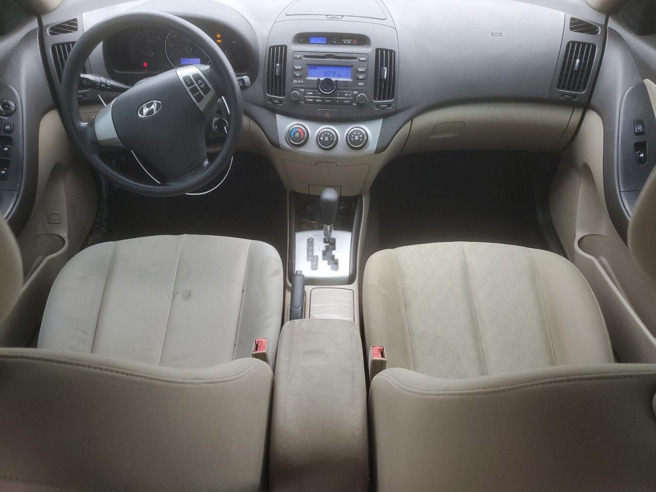 2010 Hyundai Elantra - Image 8