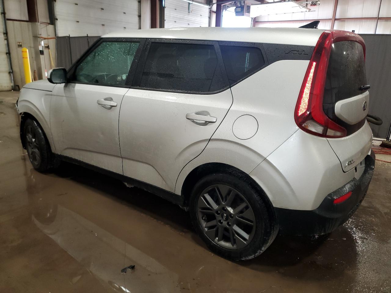 2021 Kia Soul - Image 2