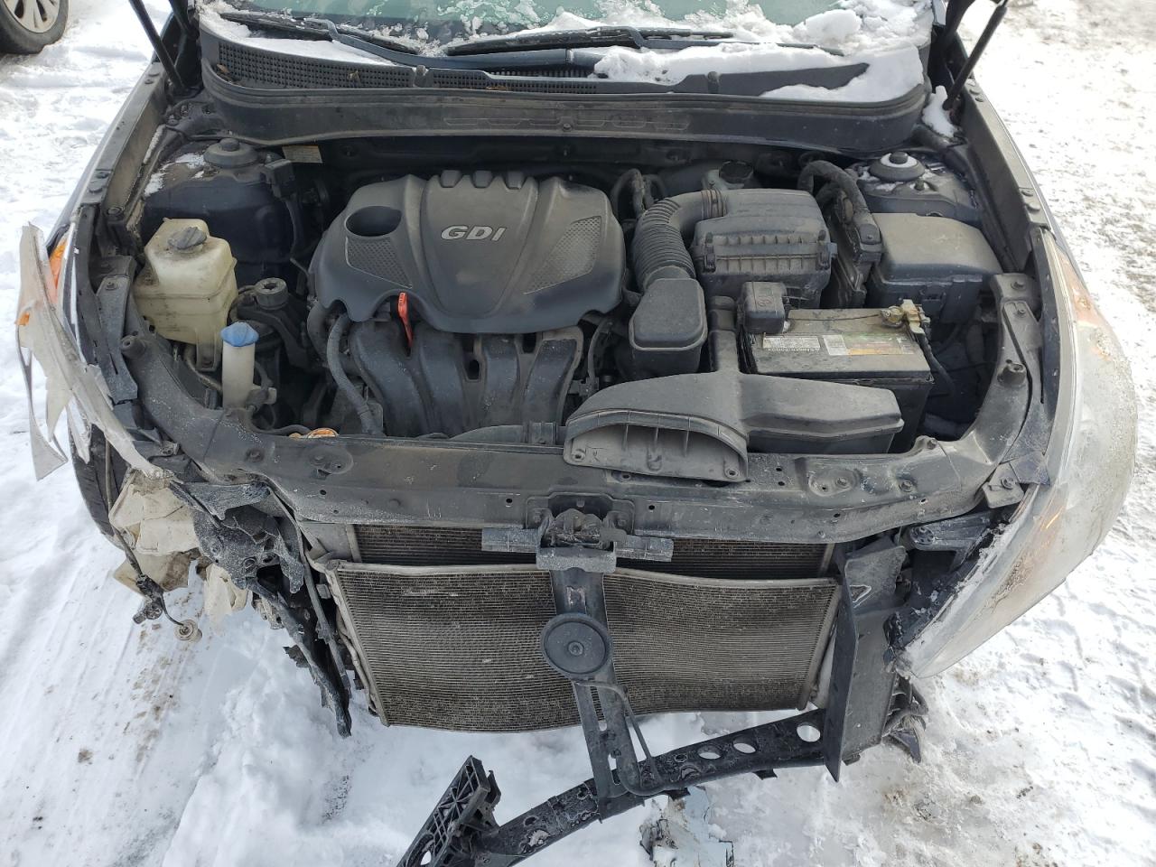 2011 Hyundai Sonata - Image 11