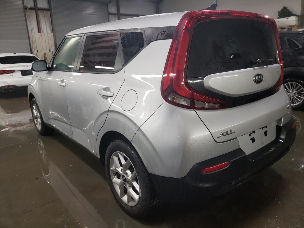 2020 Kia Soul - Image 2