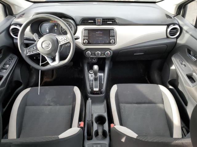  NISSAN VERSA 2021 Сріблястий