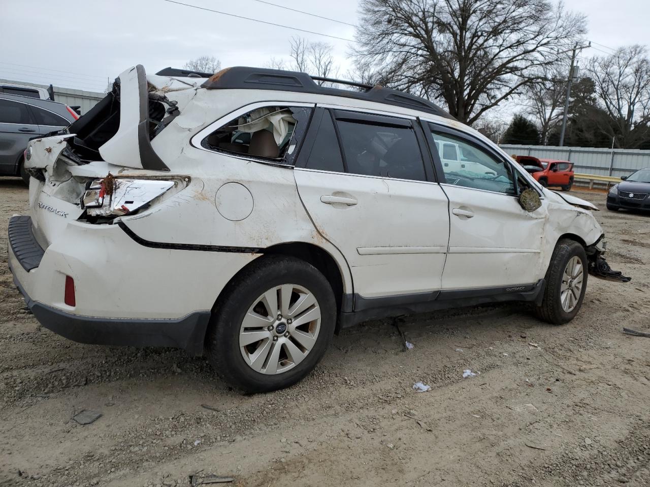 2015 Subaru Outback - Image 3