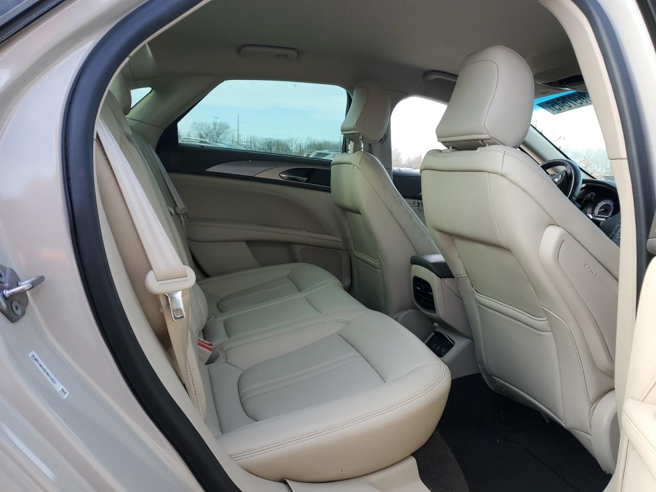 2020 Lincoln MKZ - Image 10