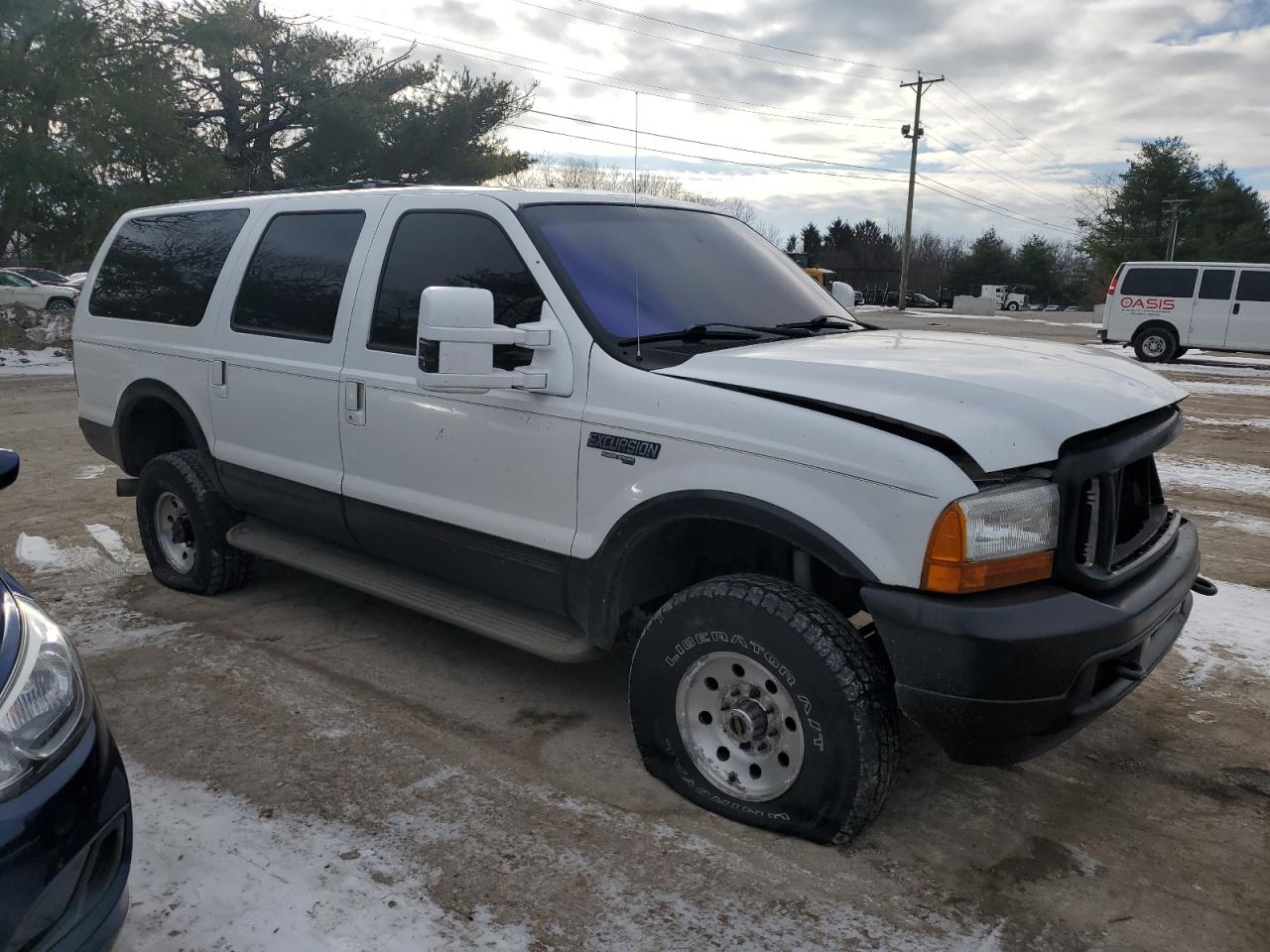 2001 Ford Excursion - Image 4