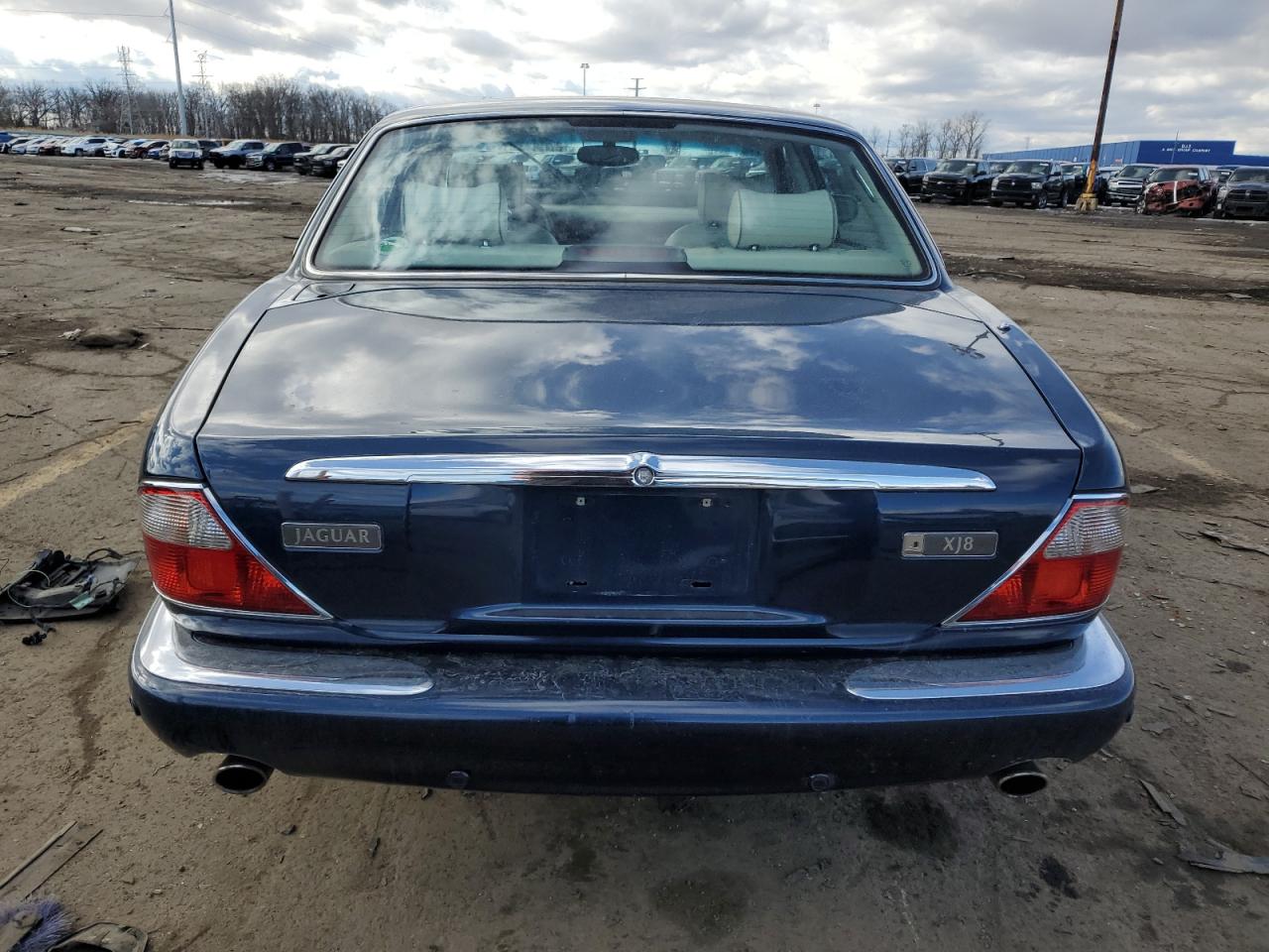 2003 Jaguar XJ - Image 6