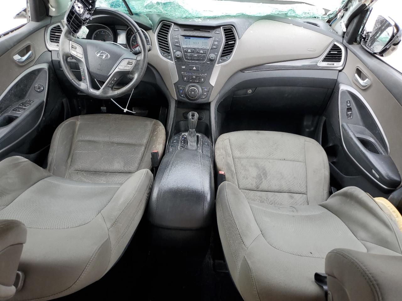 2013 Hyundai Santa Fe - Image 8