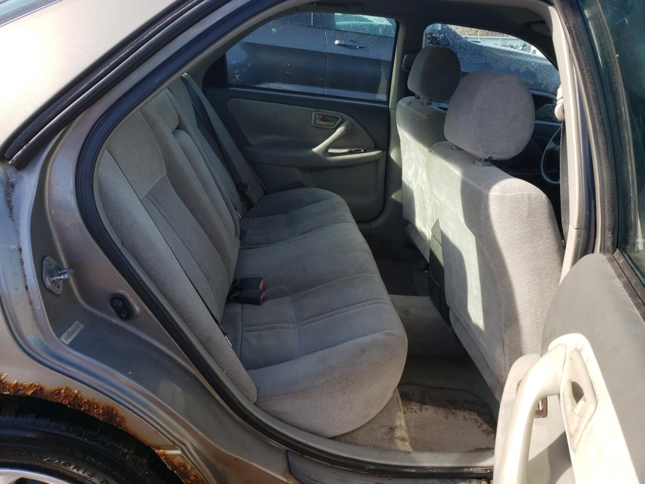 1999 Toyota Camry - Image 10