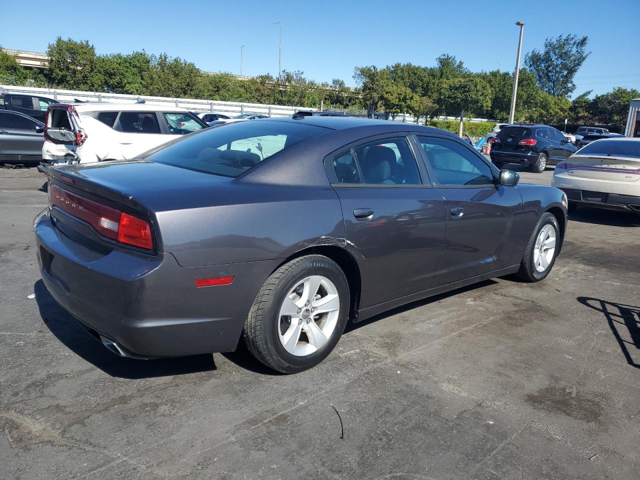 VIN 2C3CDXBG9DH665117 2013 DODGE CHARGER no.3