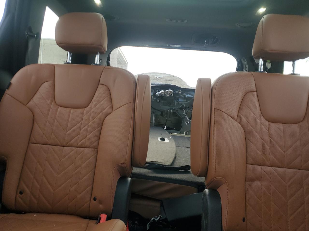 2024 Kia Telluride - Image 10