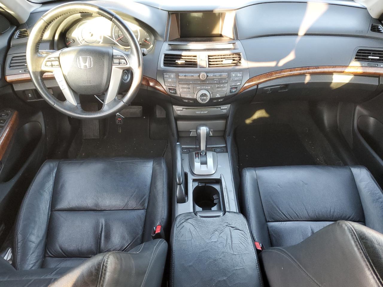 2011 Honda Accord - Image 8