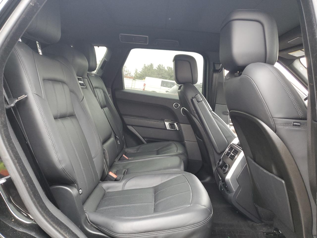 2020 Land Rover Range Rover - Image 11