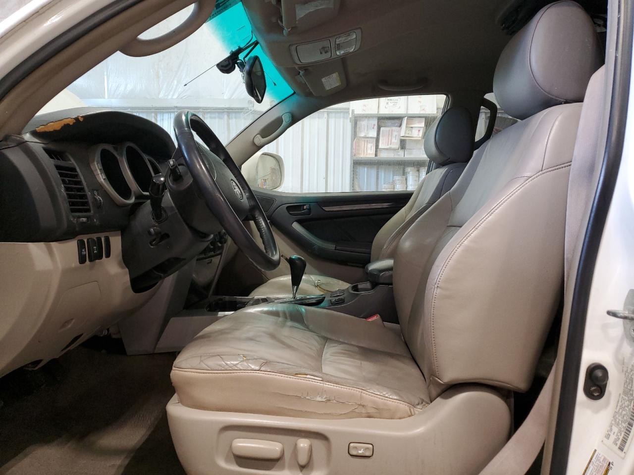 2004 Toyota 4Runner - Image 7