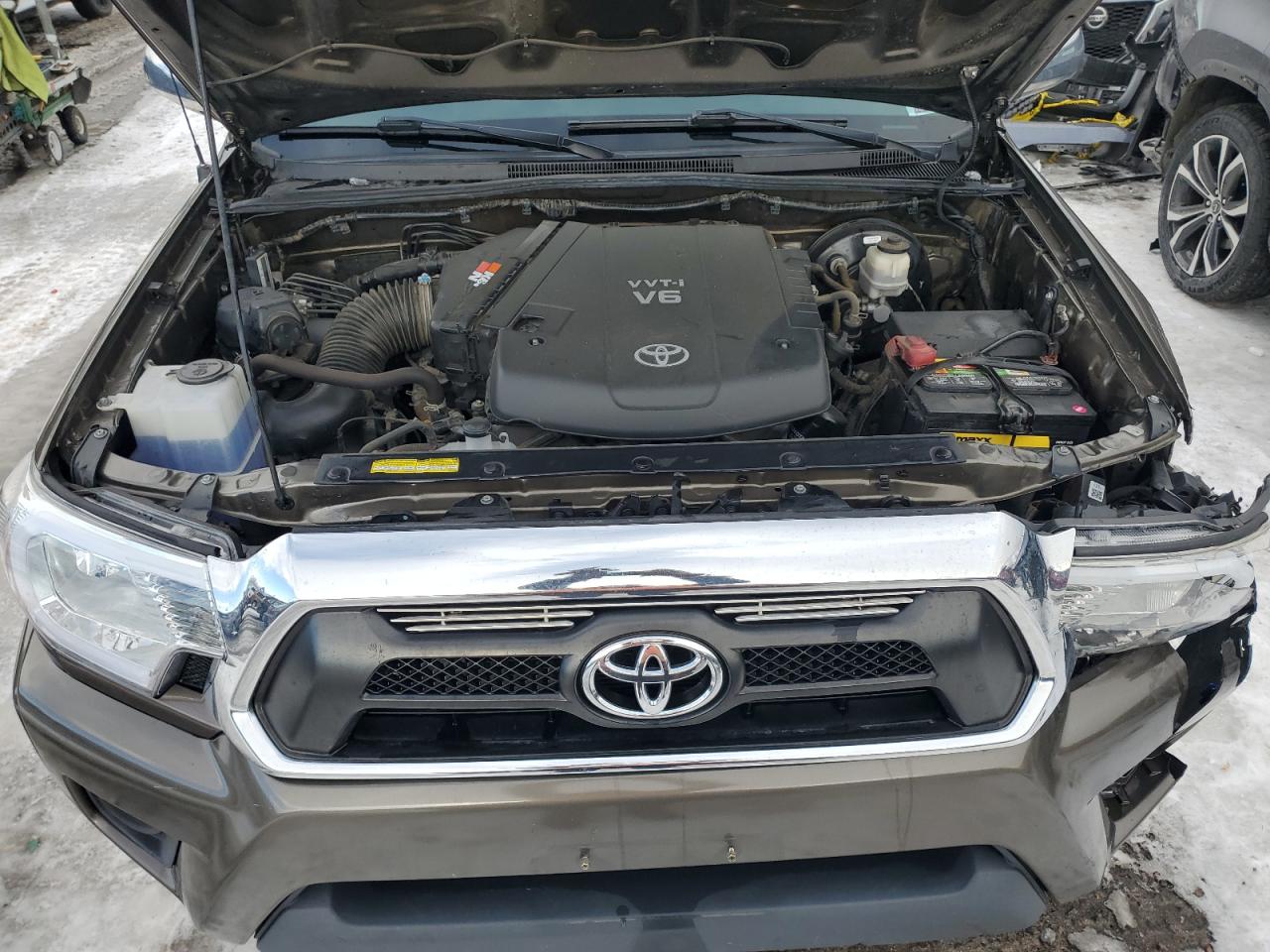2015 Toyota Tacoma - Image 11