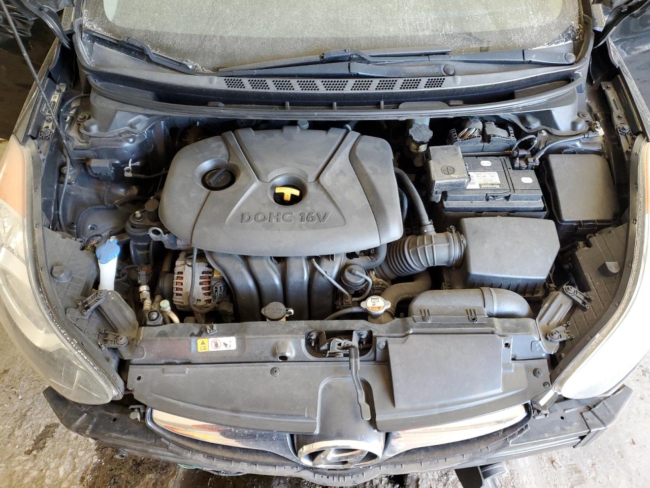 2013 Hyundai Elantra - Image 11