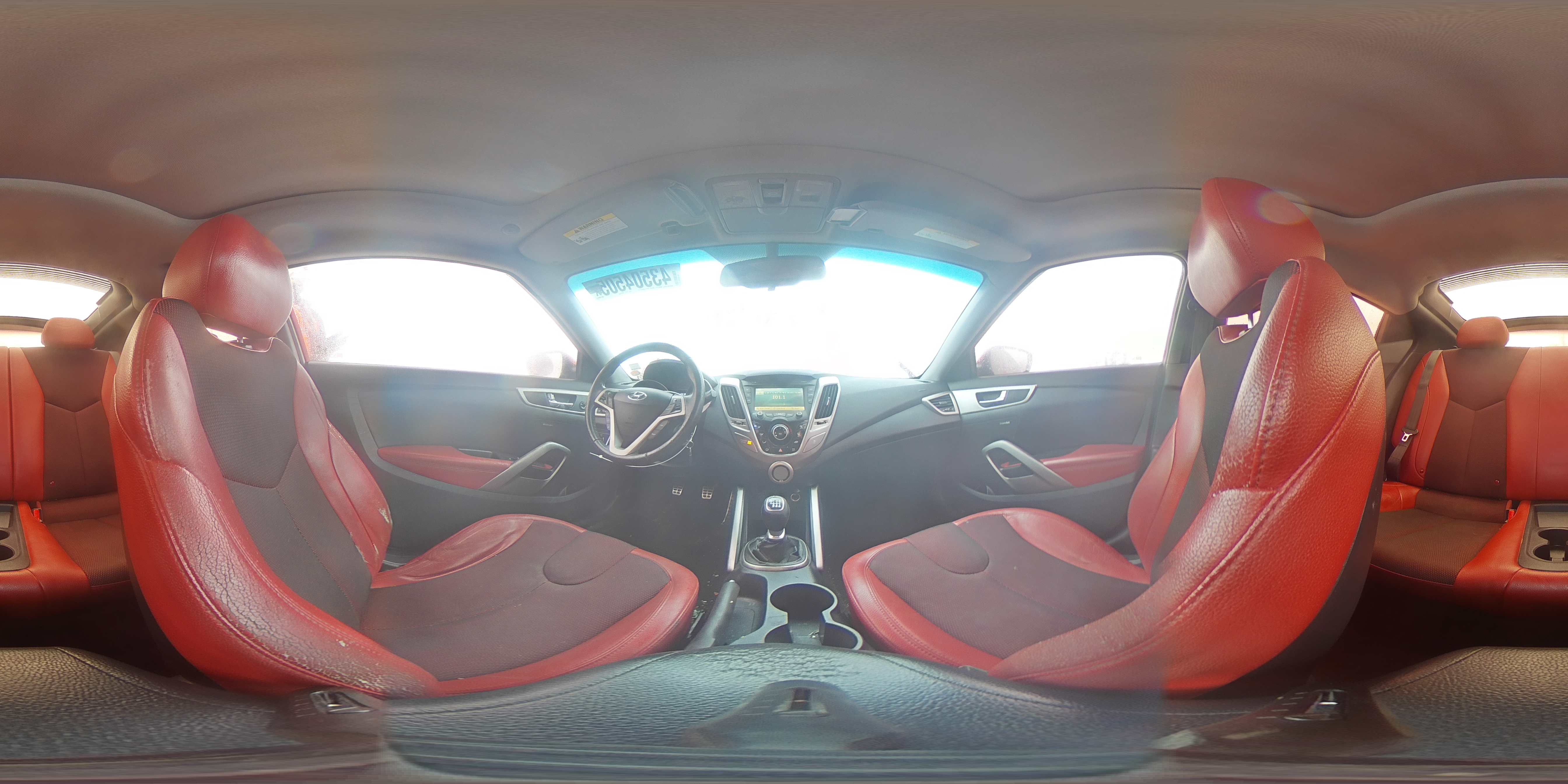 2012 Hyundai Veloster - Image 12