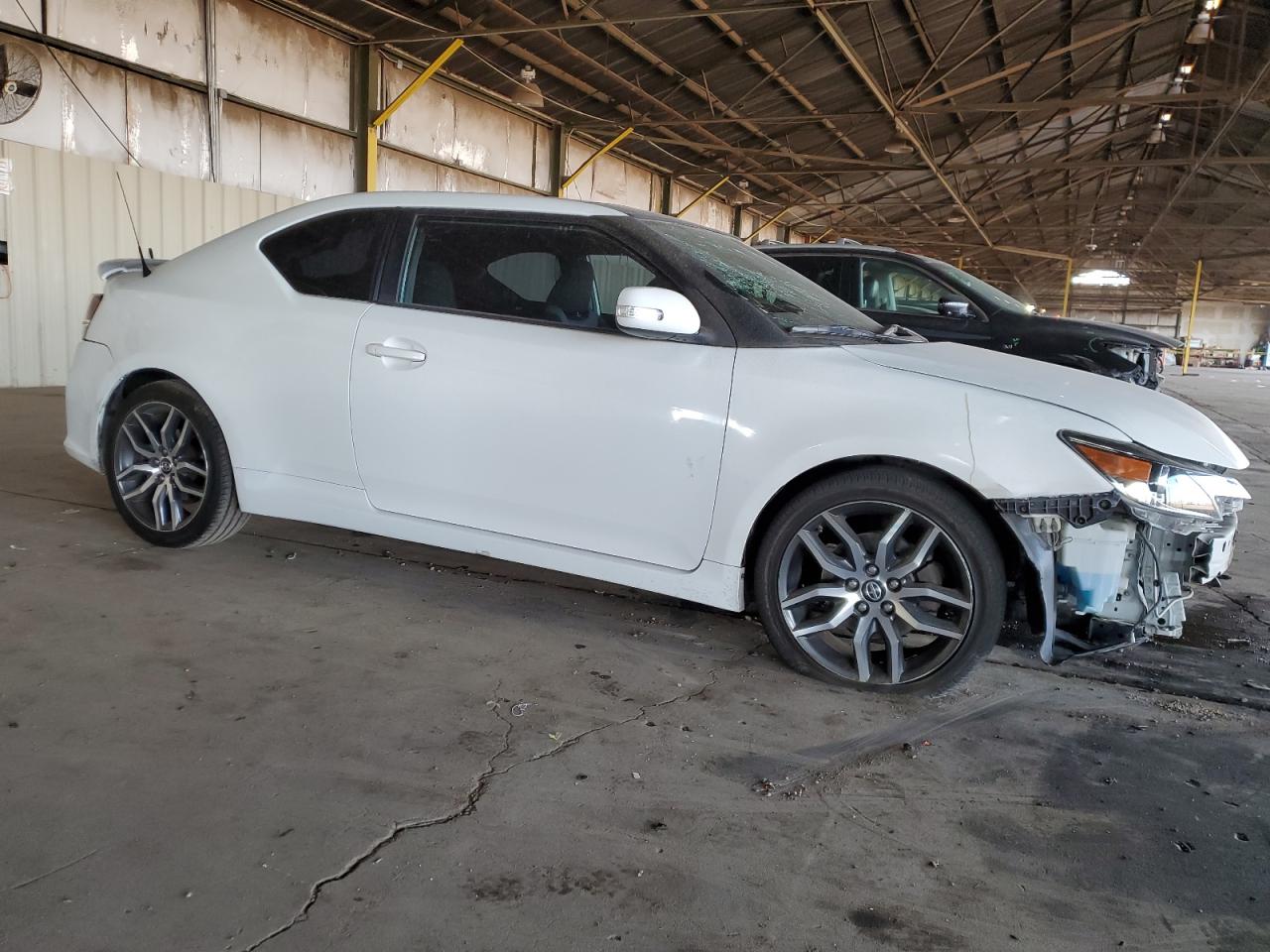 2014 Toyota tC - Image 4