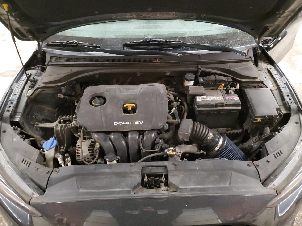 2019 Hyundai Veloster - Image 12