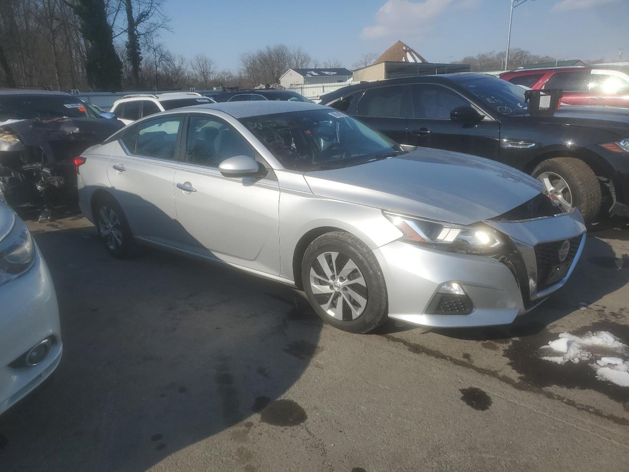 2020 Nissan Altima - Image 4