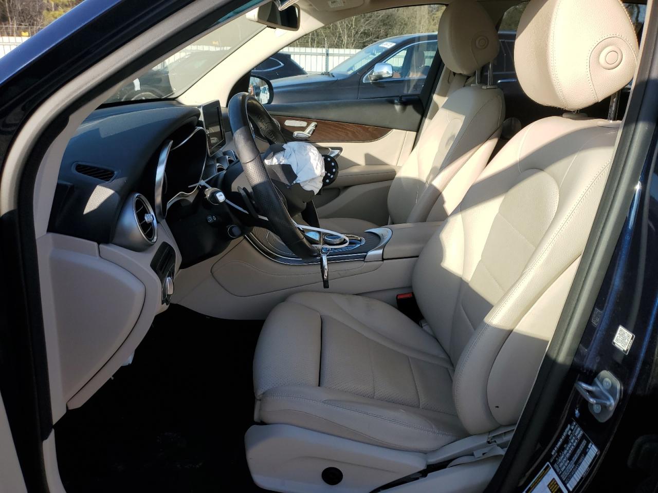 2019 Mercedes-Benz GLC - Image 7