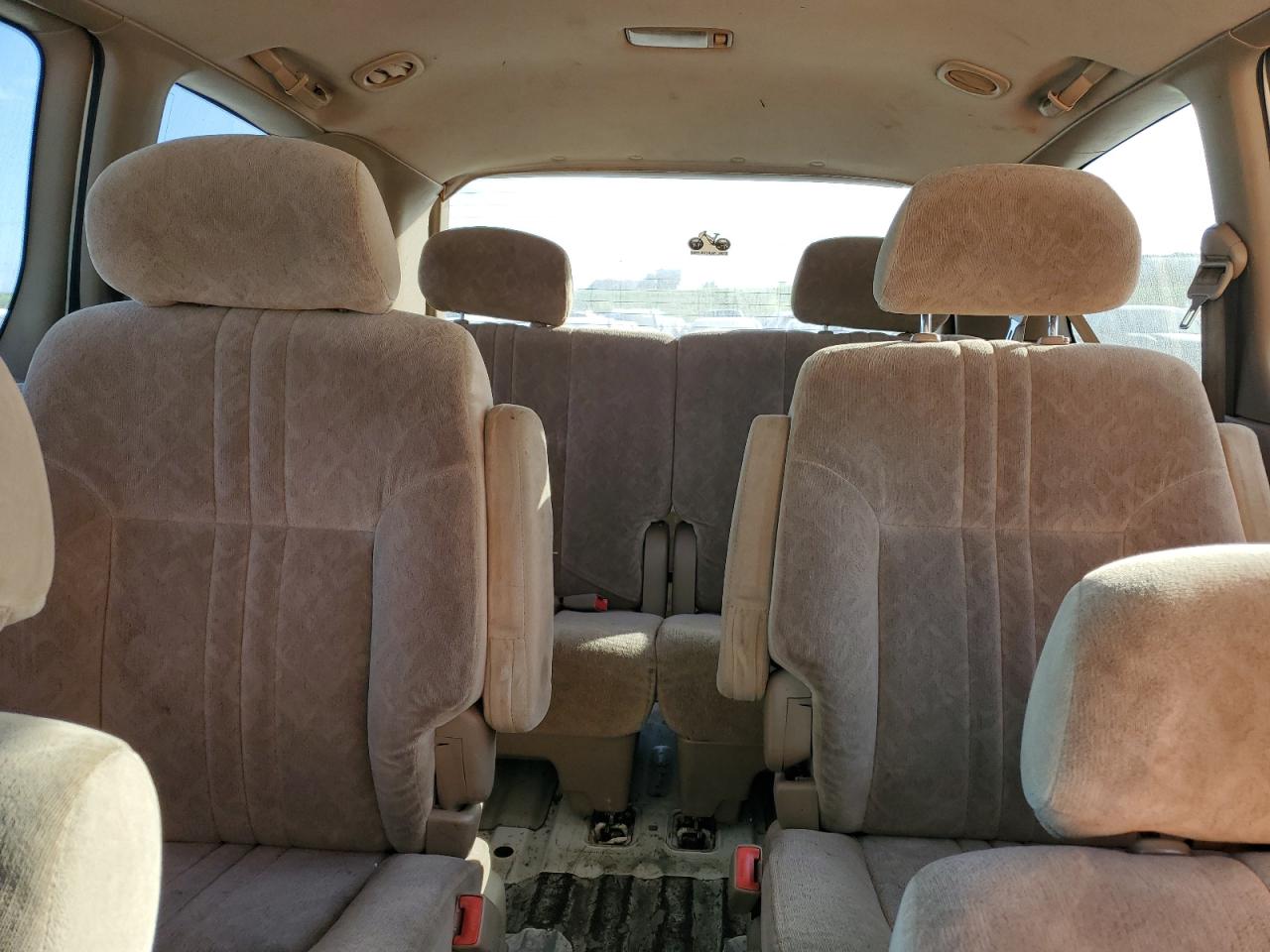 2000 Toyota Sienna - Image 10