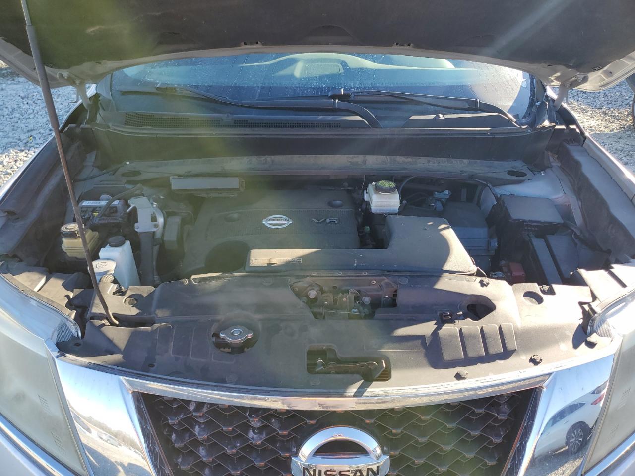 2013 Nissan Pathfinder - Image 12