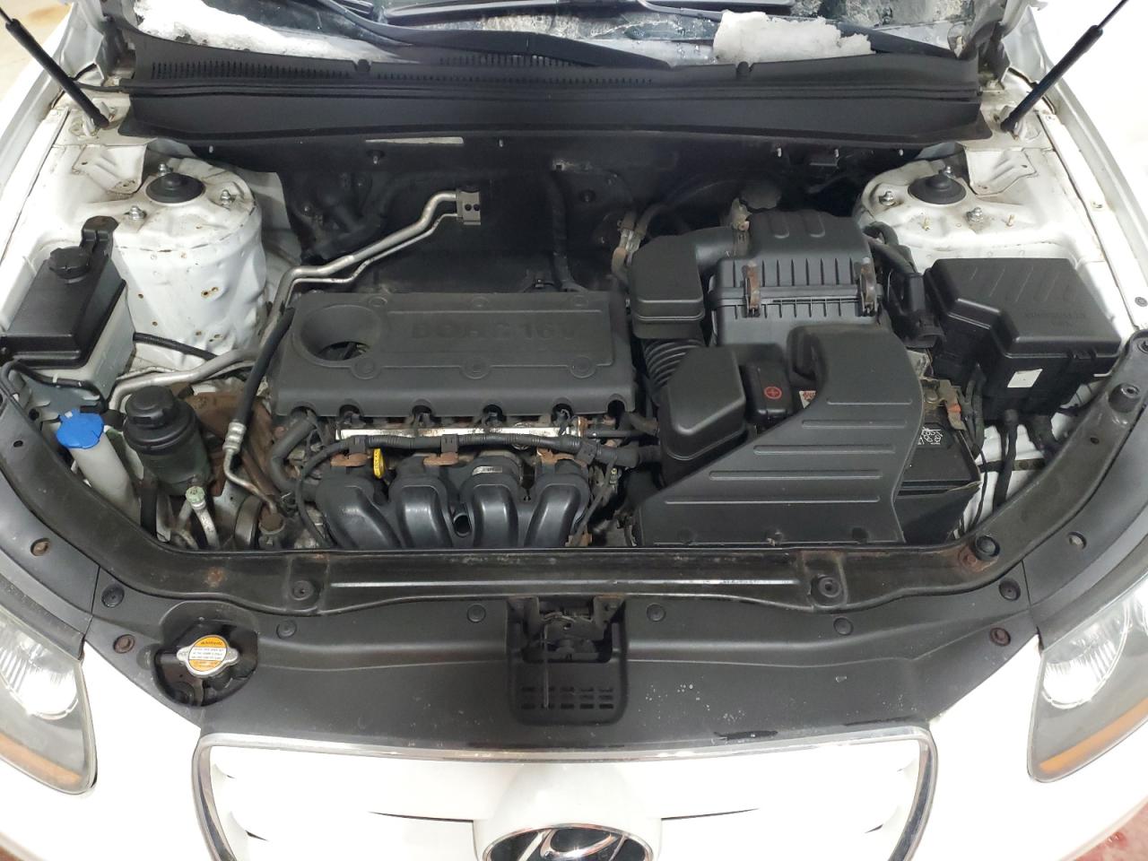 2010 Hyundai Santa Fe - Image 12