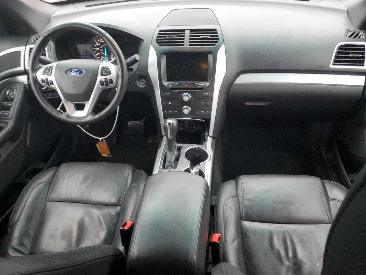 2015 Ford Explorer - Image 8