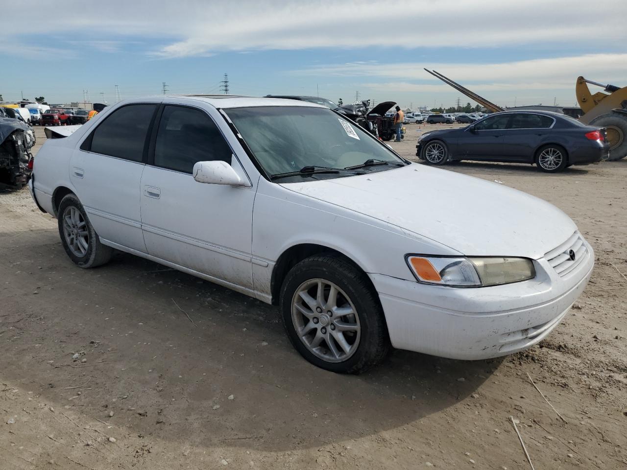 1997 Toyota Camry - Image 4