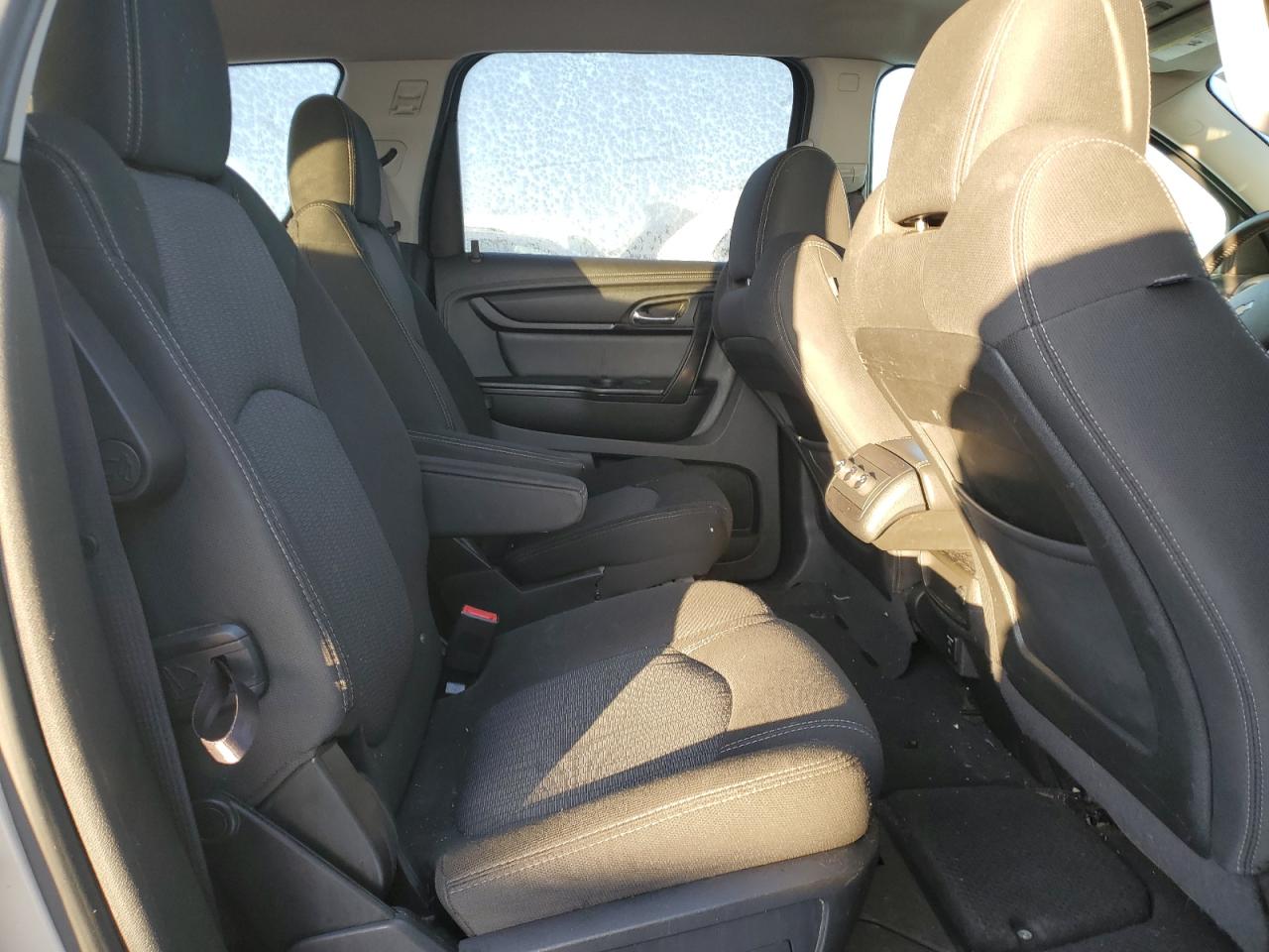 2015 Chevrolet Traverse - Image 12