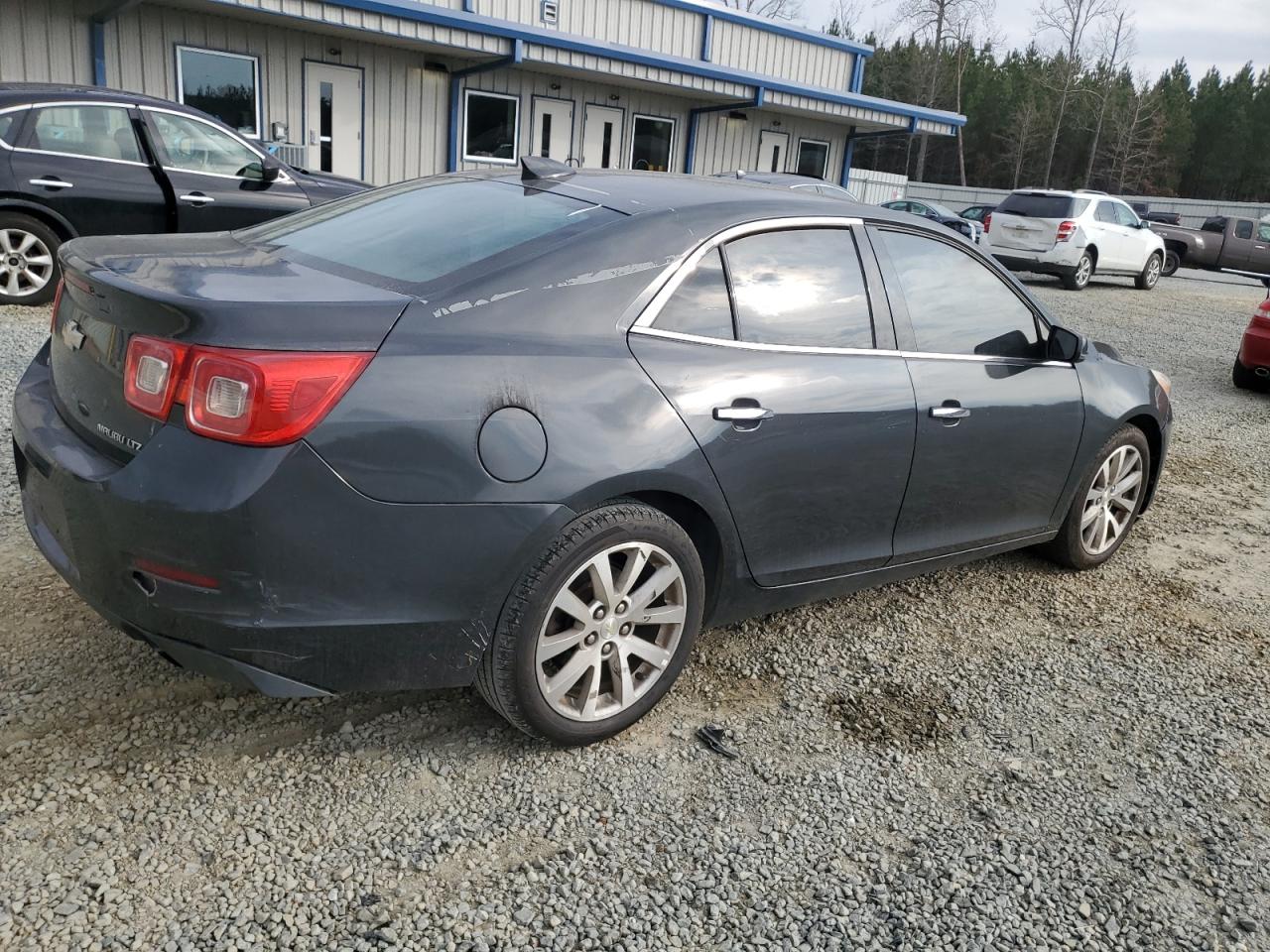 2015 Chevrolet Malibu - Image 3