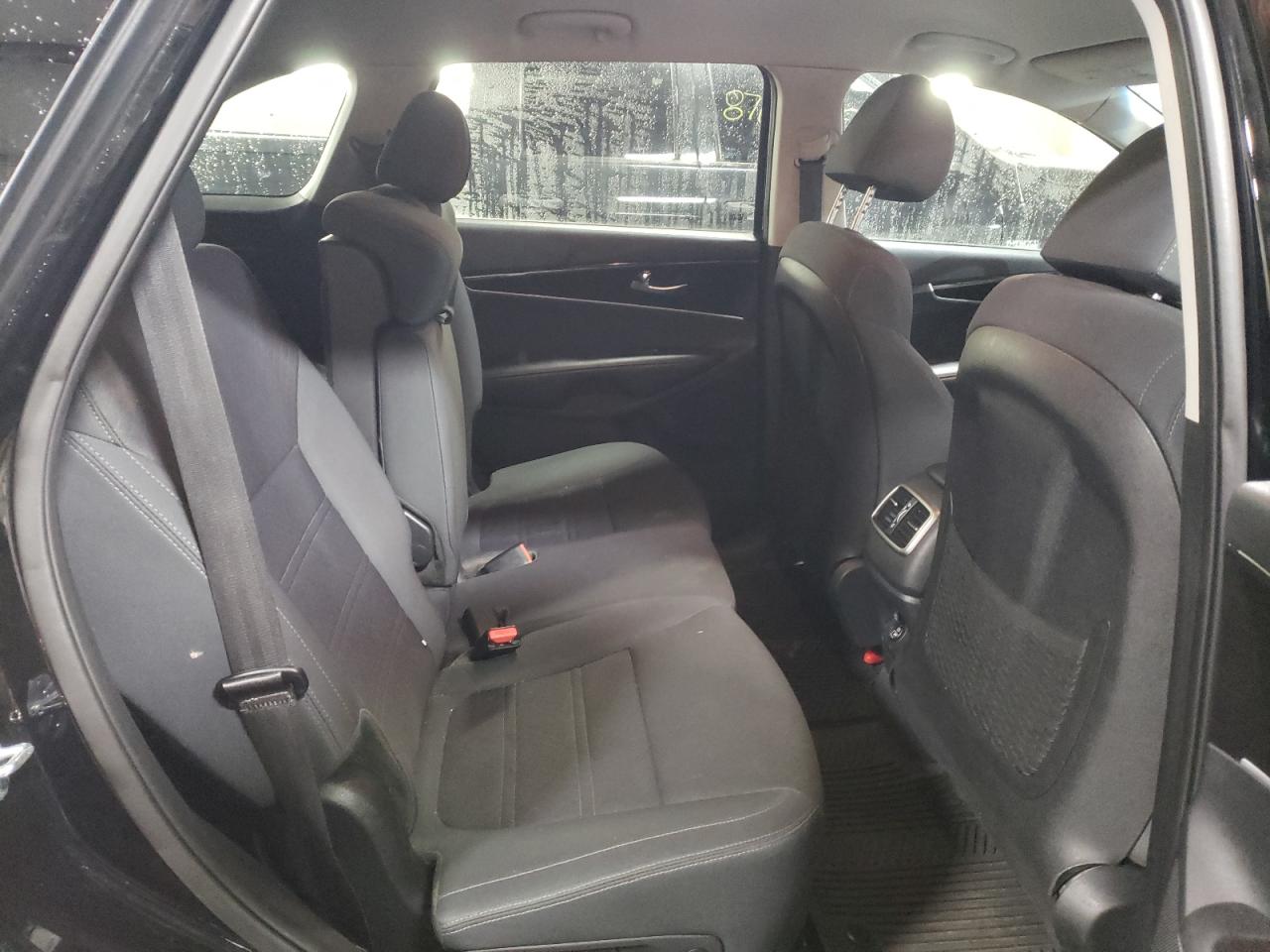2020 Kia Sorento - Image 10
