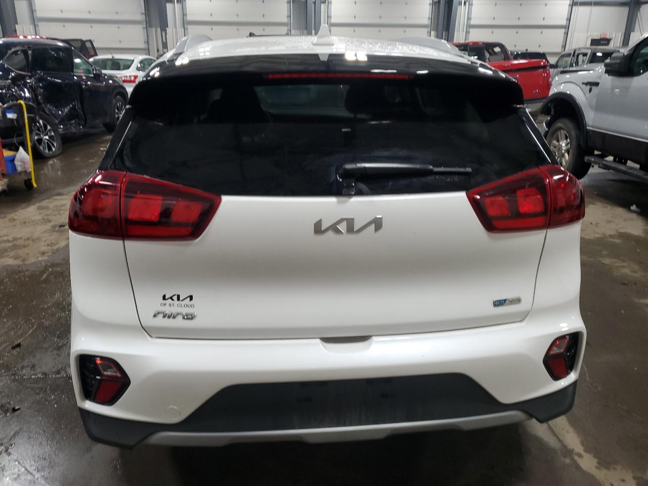 2022 Kia Niro - Image 6