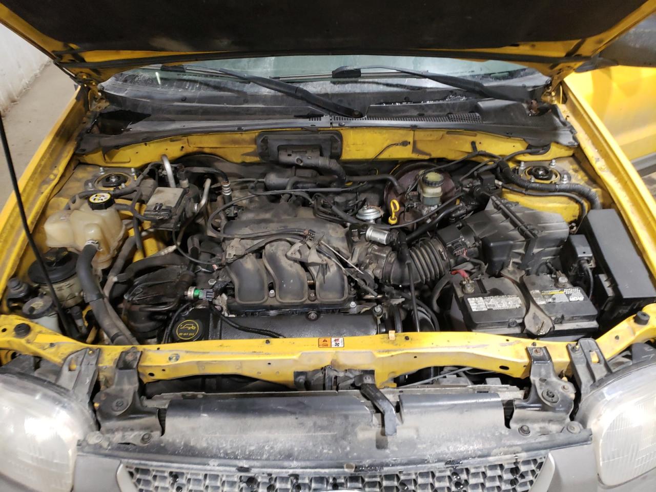 2001 Ford Escape - Image 14