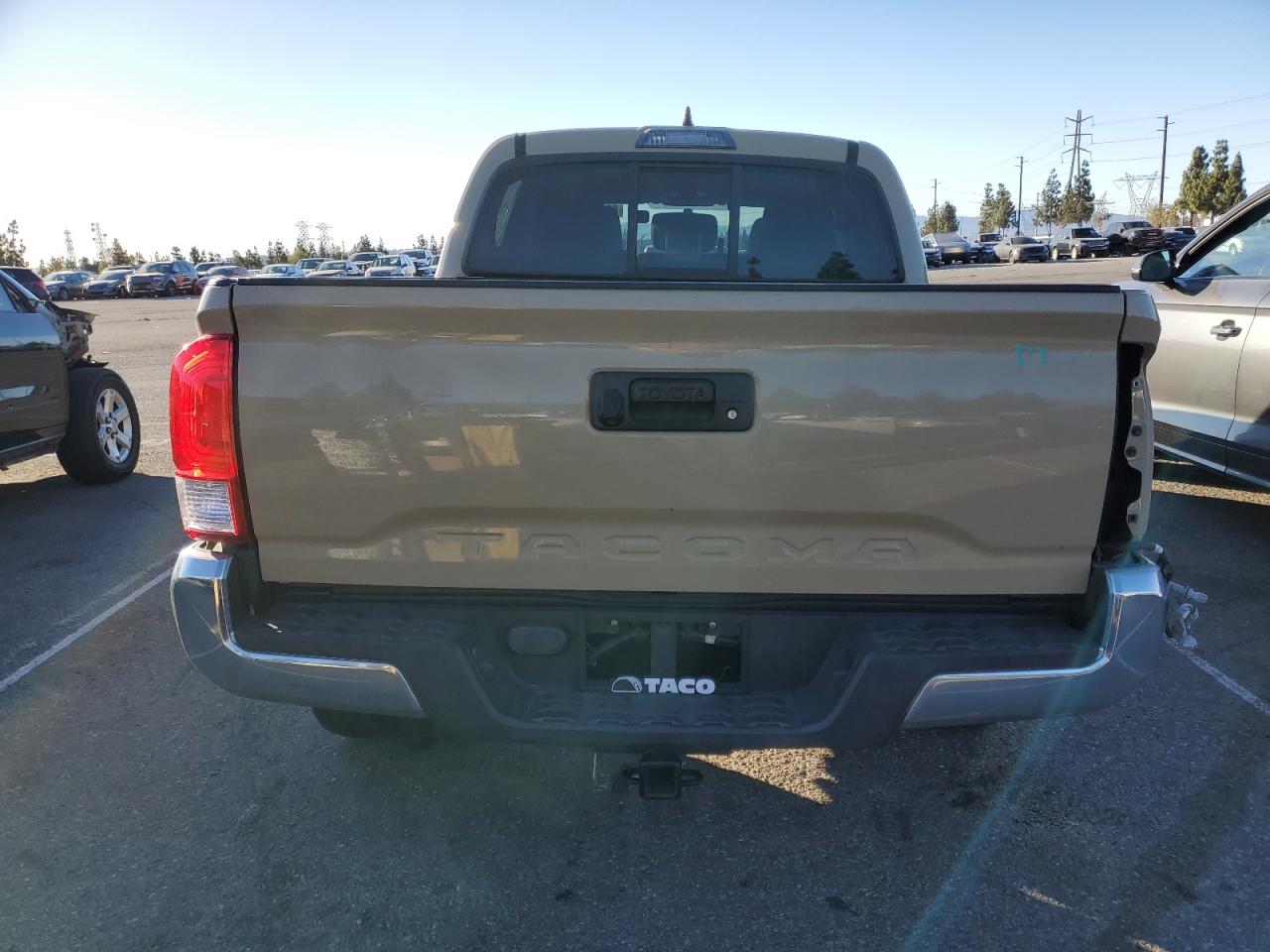 2016 Toyota Tacoma - Image 6