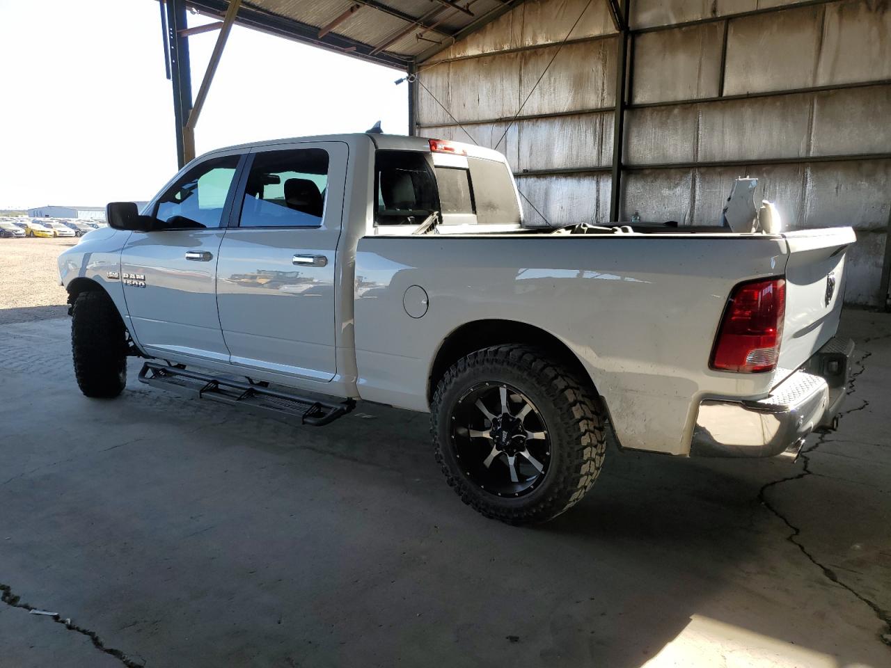 VIN 1C6RR6TTXHS790632 2017 RAM 1500 no.2