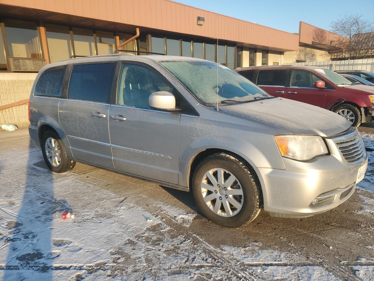 2014 Chrysler Town & Country - Image 4