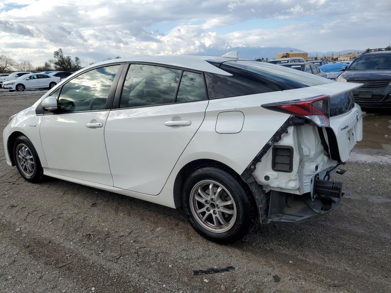 2018 Toyota Prius - Image 2