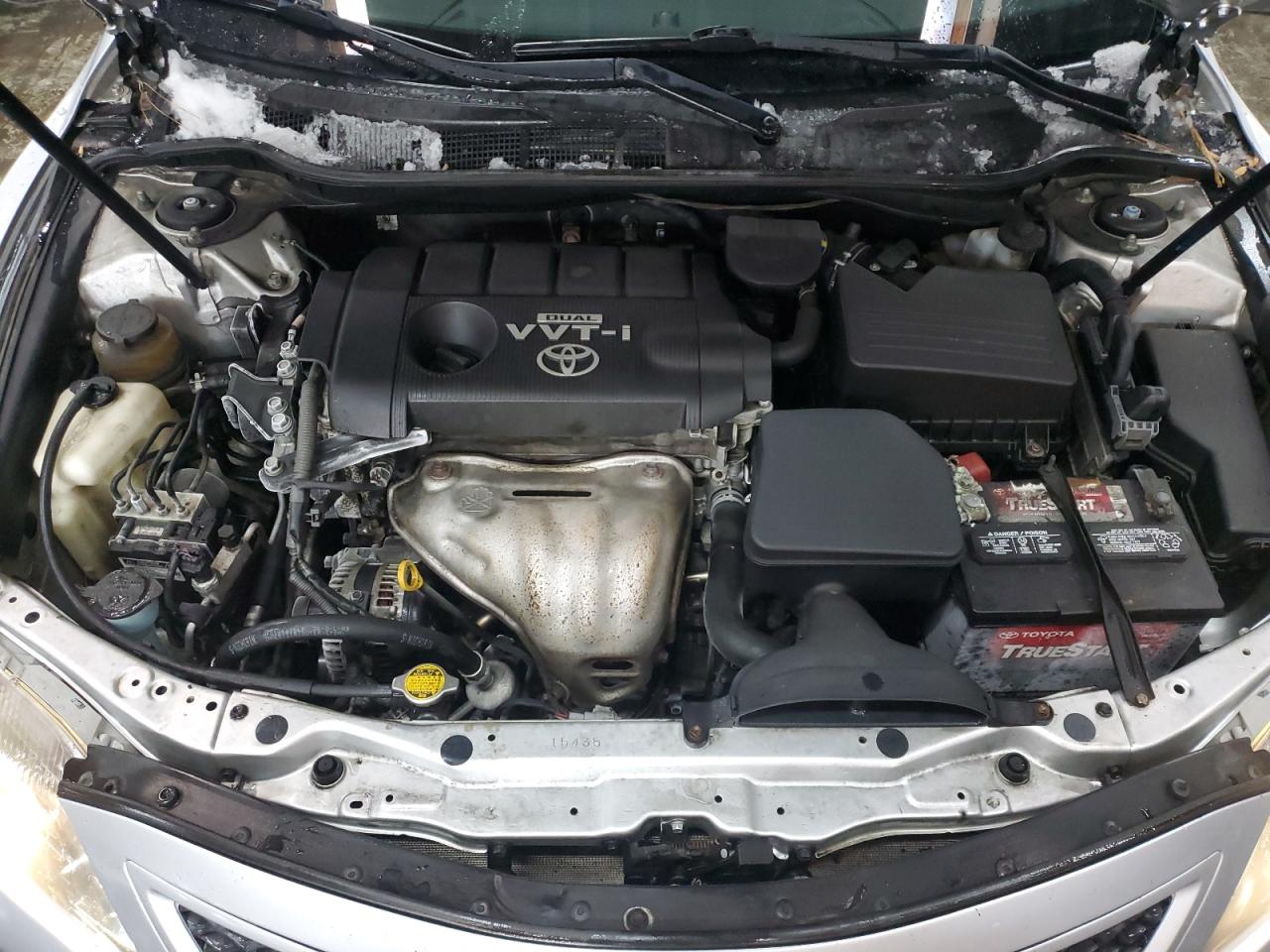 2010 Toyota Camry - Image 11
