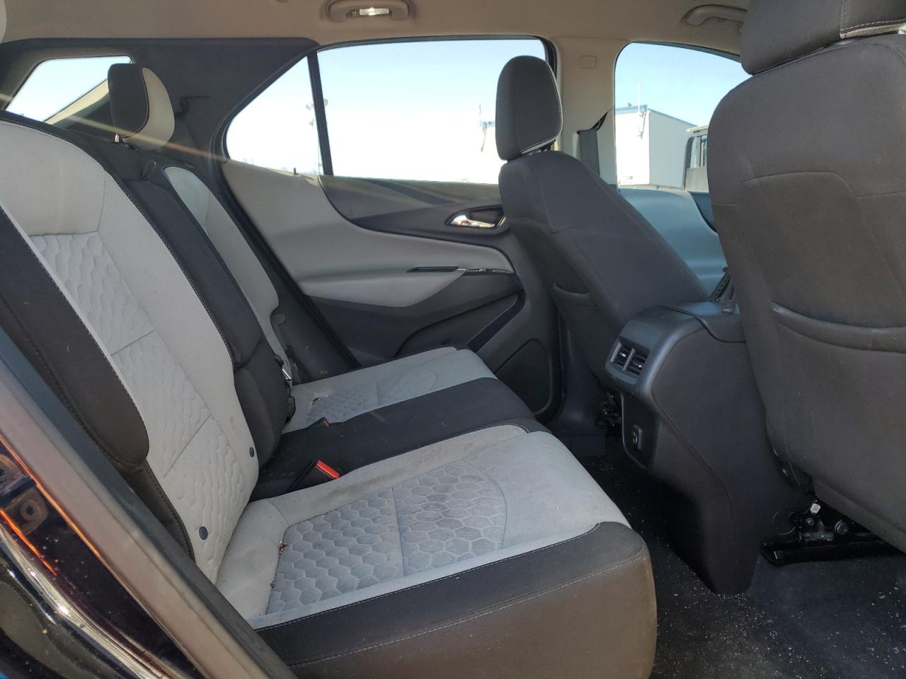2020 Chevrolet Equinox - Image 12