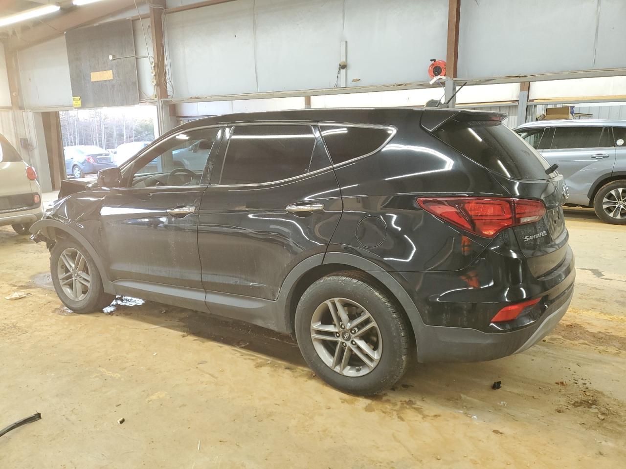 2018 Hyundai Santa Fe - Image 2