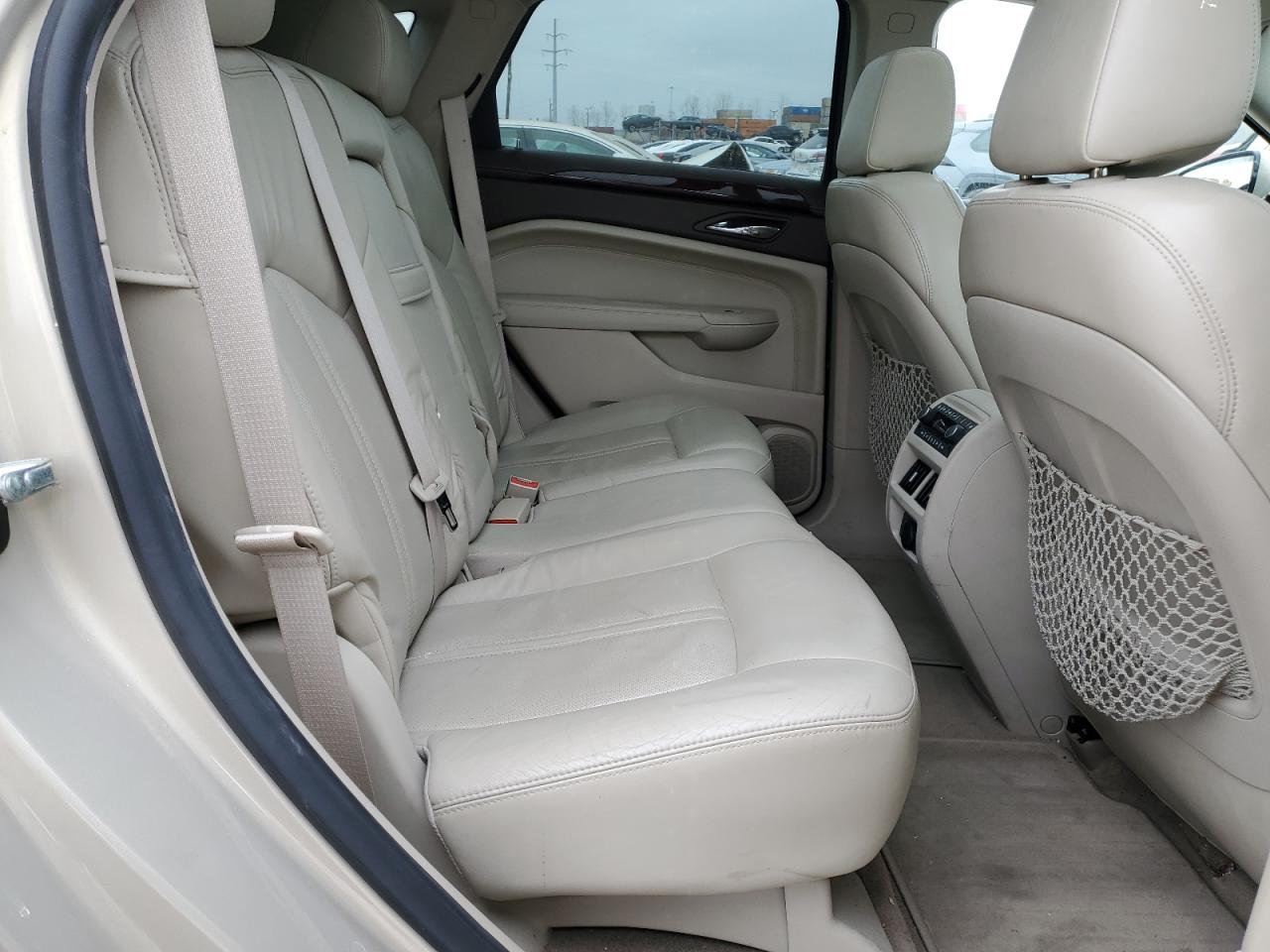 2010 Cadillac SRX - Image 11