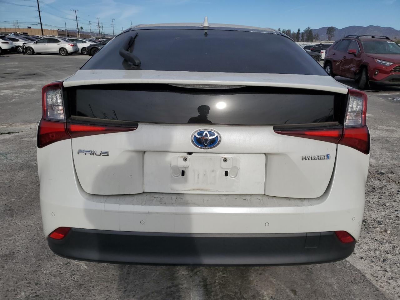 2019 Toyota Prius - Image 6