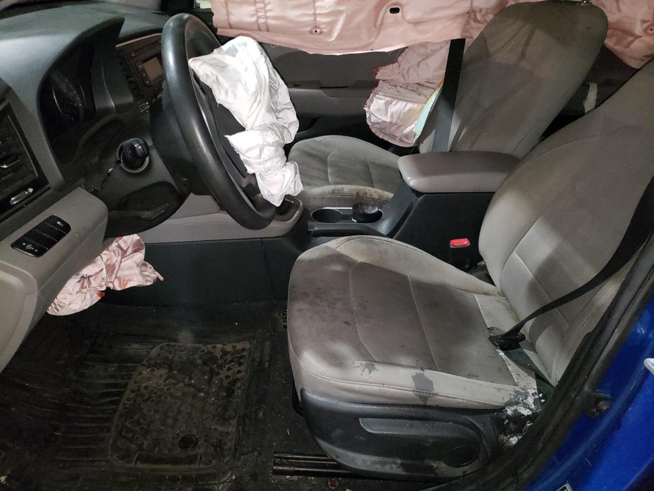 2017 Hyundai Elantra - Image 7